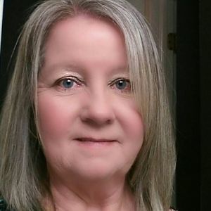 Meet your Posher, Della